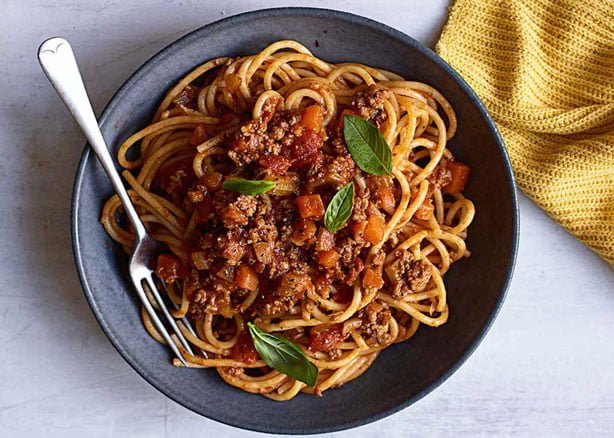 How to... Cook Spaghetti Bolognese » R. Brown & Son, Stenhousemuir